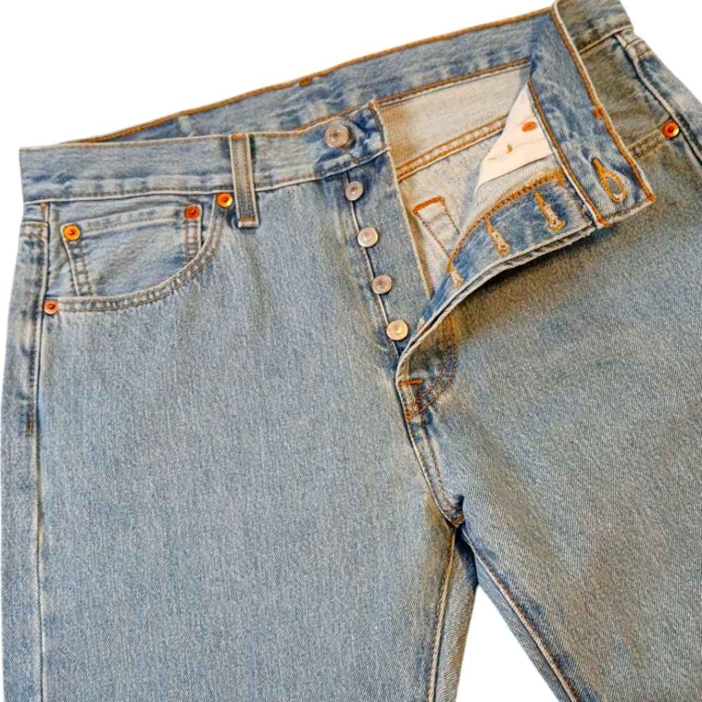 Levi's 501 Light Denim Washed Button Fly Jeans‎ 33/34